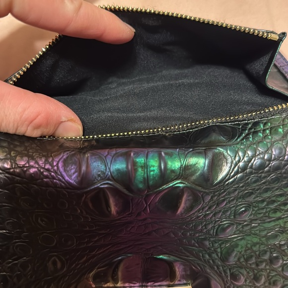 Brahmin Iridescent Crocodile Embossed wallet - Picture 7 of 14